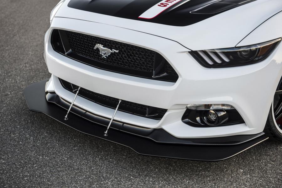  Ford Mustang GT Apollo Edition 2015 года  (фото 4 из 12)